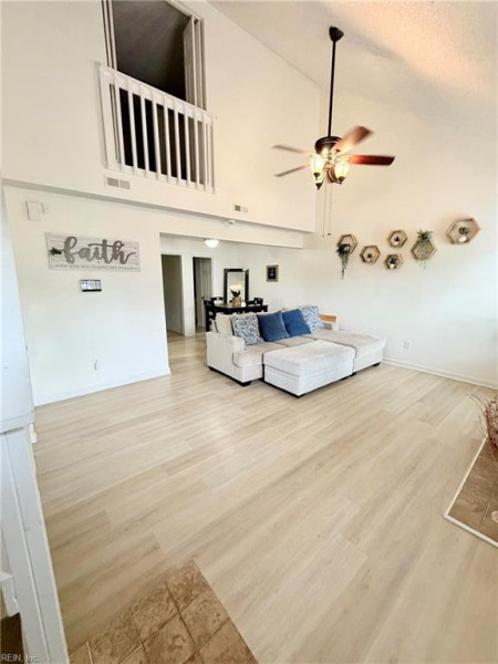 Photo 3 of 12 residential for sale in Chesapeake virginia