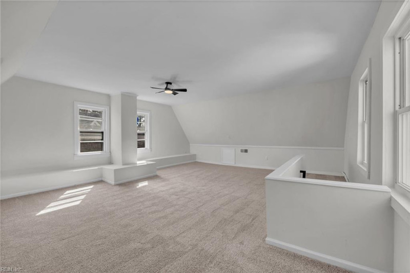 Photo 27 of 39 residential for sale in Portsmouth virginia