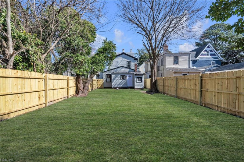 Photo 29 of 39 residential for sale in Portsmouth virginia