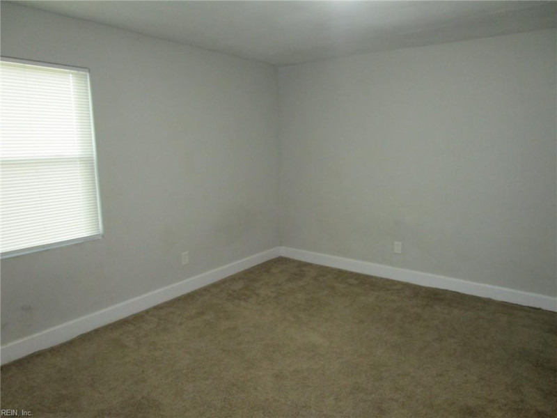 Photo 12 of 21 residential for sale in Hampton virginia