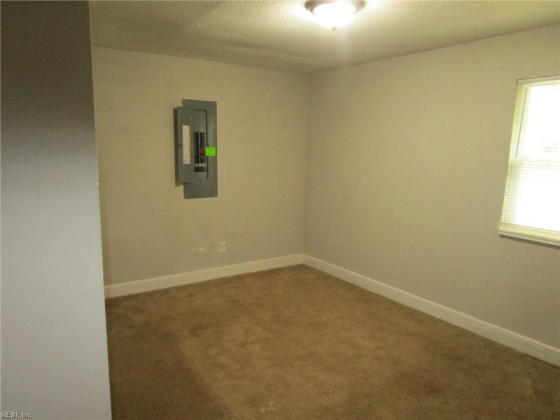 Photo 18 of 21 residential for sale in Hampton virginia