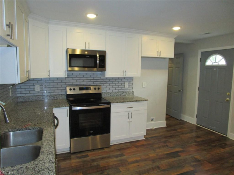 Photo 9 of 21 residential for sale in Hampton virginia