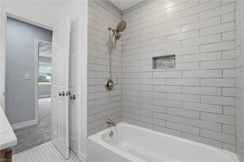 Photo 25 of 34 residential for sale in Virginia Beach virginia