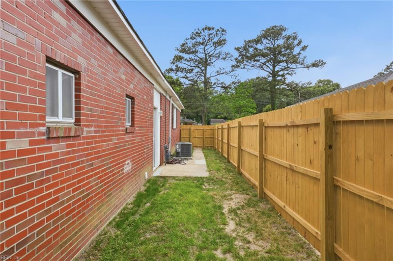 Photo 31 of 34 residential for sale in Virginia Beach virginia