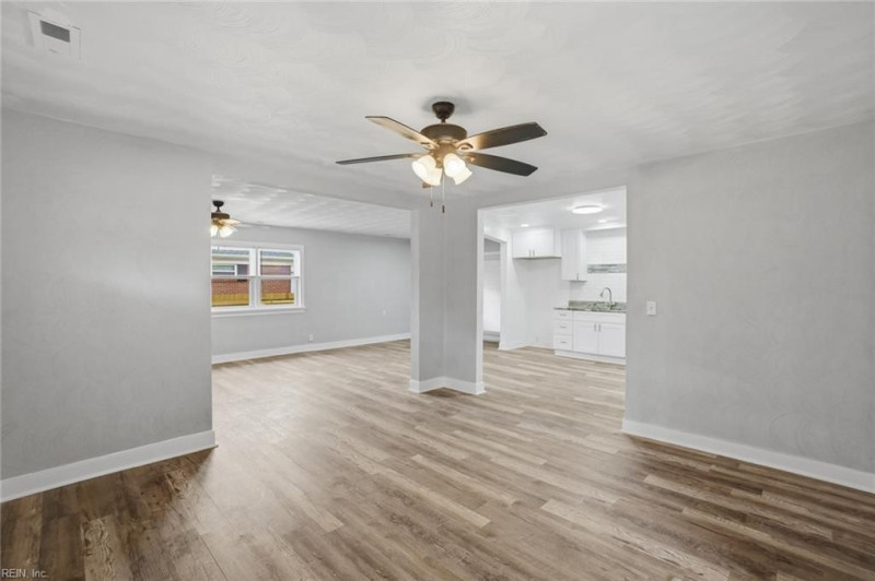 Photo 6 of 34 residential for sale in Virginia Beach virginia