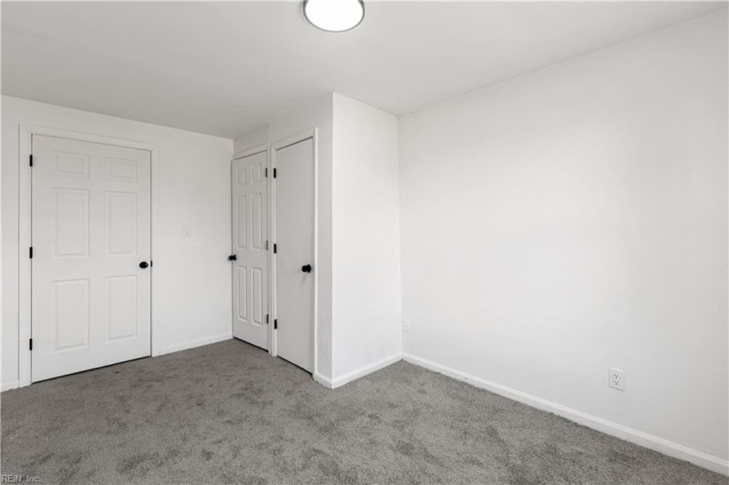 Photo 14 of 26 residential for sale in Portsmouth virginia