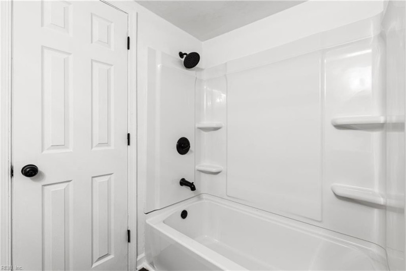 Photo 25 of 26 residential for sale in Portsmouth virginia
