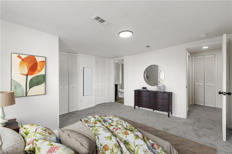 Photo 4 of 26 residential for sale in Portsmouth virginia