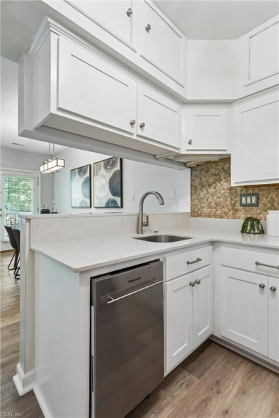 Photo 15 of 33 residential for sale in Newport News virginia