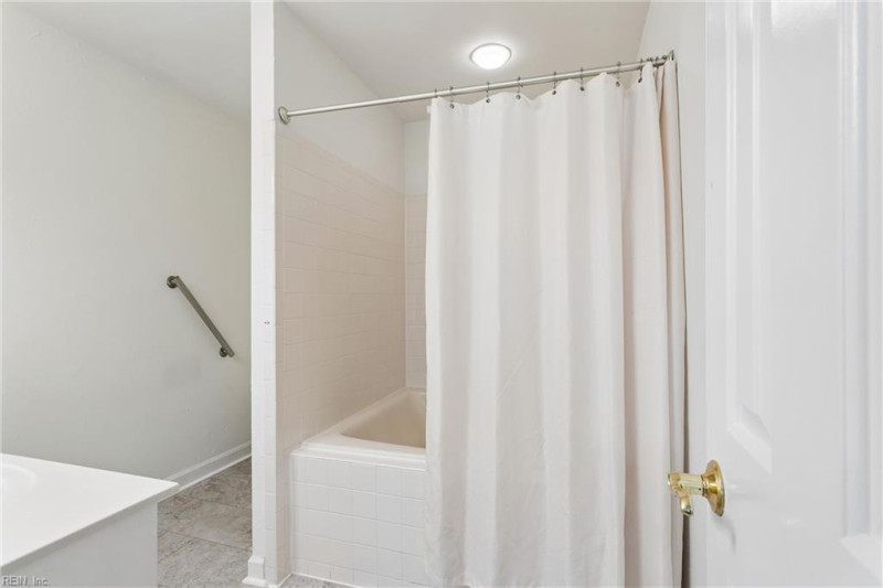 Photo 19 of 33 residential for sale in Newport News virginia