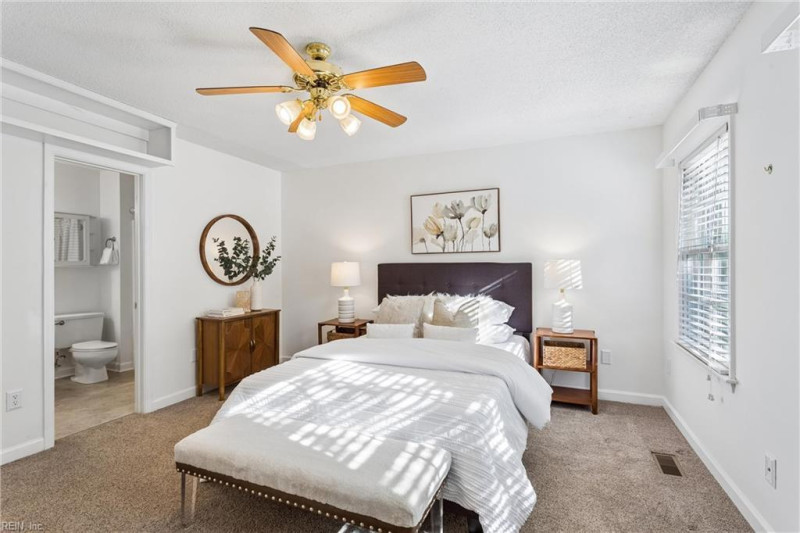Photo 27 of 33 residential for sale in Newport News virginia