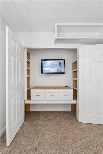 Photo 29 of 33 residential for sale in Newport News virginia
