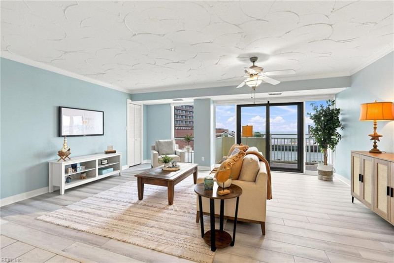 Photo 14 of 48 residential for sale in Virginia Beach virginia