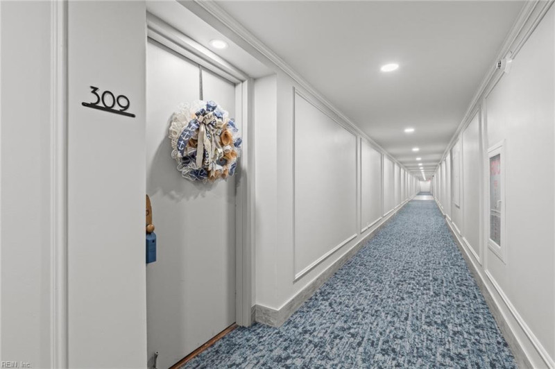 Photo 3 of 48 residential for sale in Virginia Beach virginia
