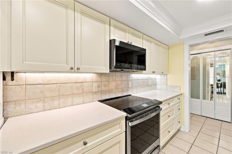 Photo 6 of 48 residential for sale in Virginia Beach virginia