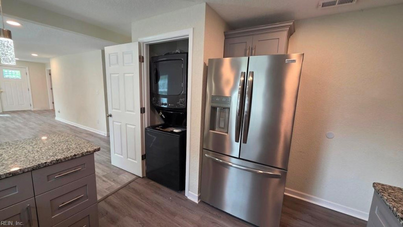 Photo 10 of 21 residential for sale in Suffolk virginia