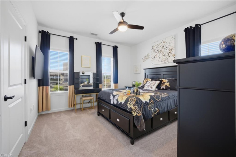 Photo 23 of 46 residential for sale in Chesapeake virginia
