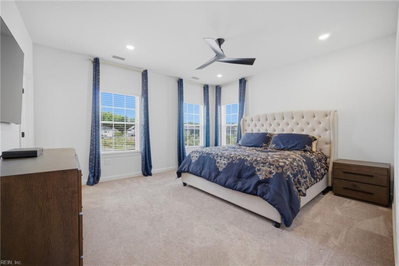 Photo 24 of 46 residential for sale in Chesapeake virginia