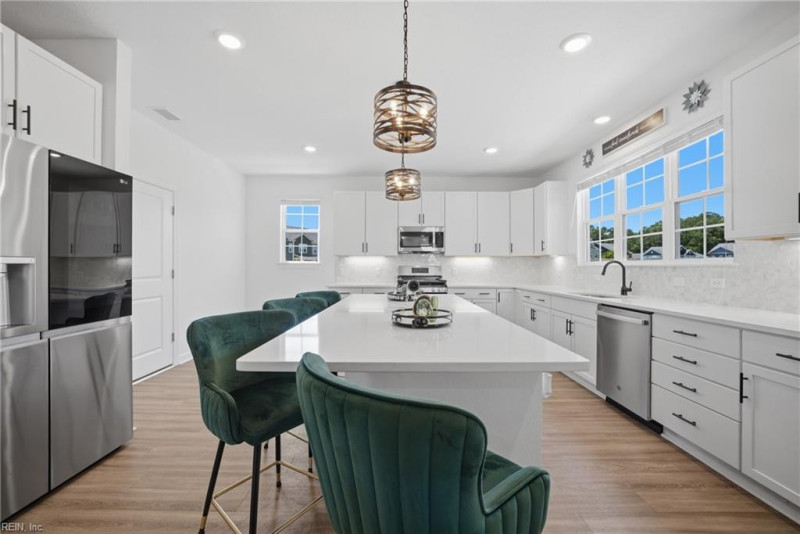 Photo 9 of 46 residential for sale in Chesapeake virginia