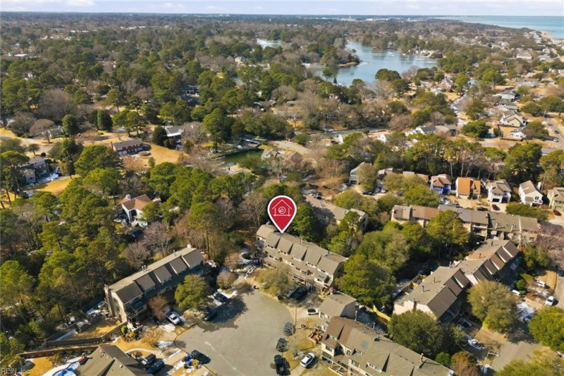 Photo 2 of 43 residential for sale in Virginia Beach virginia