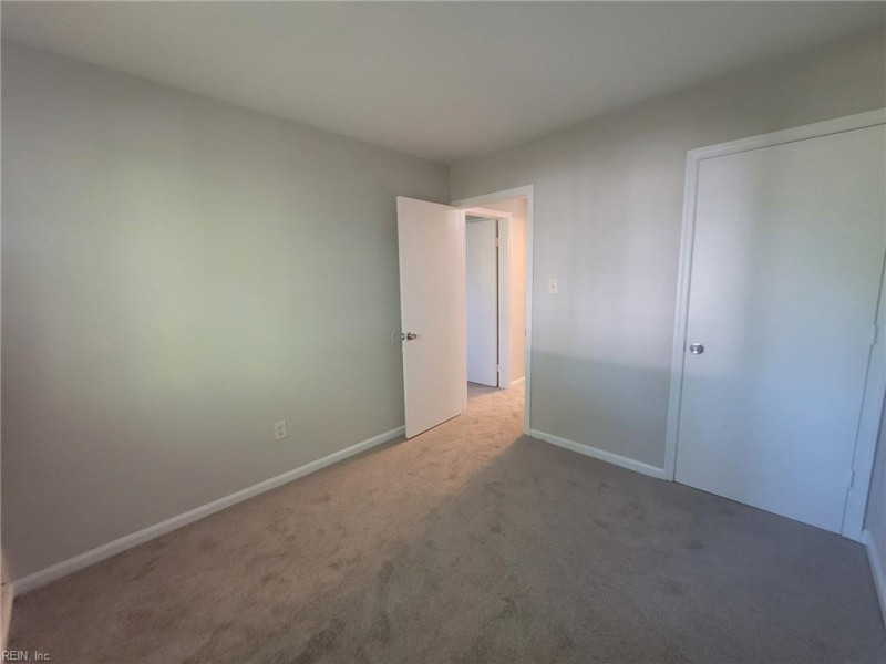 Photo 12 of 13 residential for sale in Virginia Beach virginia