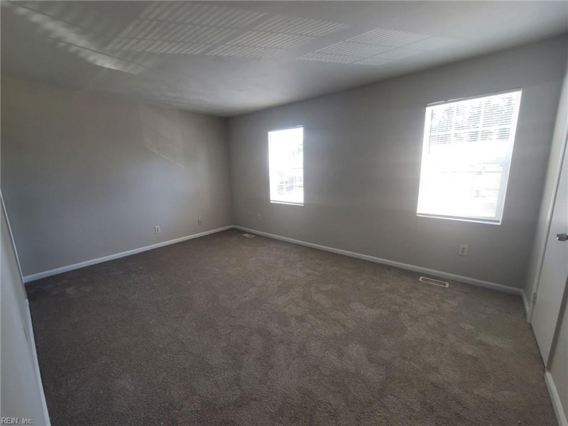 Photo 6 of 13 residential for sale in Virginia Beach virginia