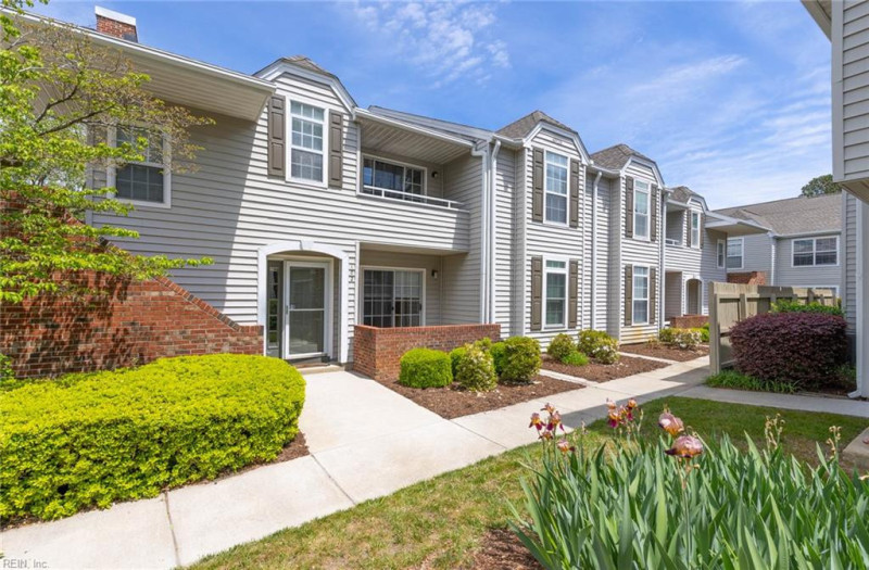 Photo 1 of 40 residential for sale in Virginia Beach virginia