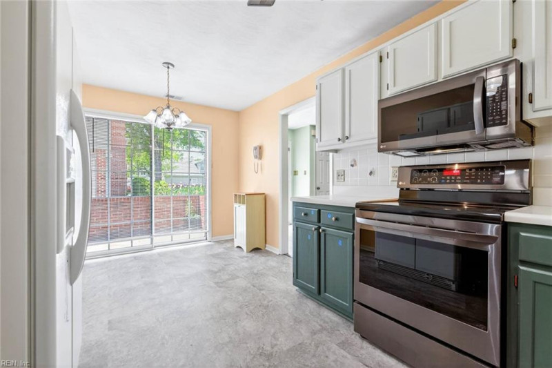Photo 14 of 40 residential for sale in Virginia Beach virginia
