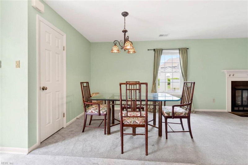 Photo 17 of 40 residential for sale in Virginia Beach virginia