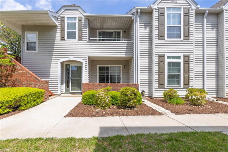 Photo 2 of 40 residential for sale in Virginia Beach virginia