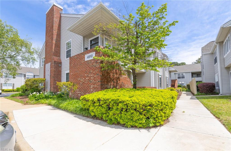 Photo 36 of 40 residential for sale in Virginia Beach virginia