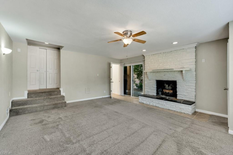 Photo 15 of 33 residential for sale in Virginia Beach virginia