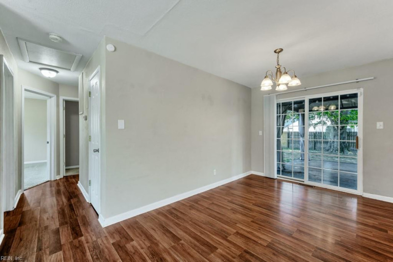 Photo 7 of 33 residential for sale in Virginia Beach virginia