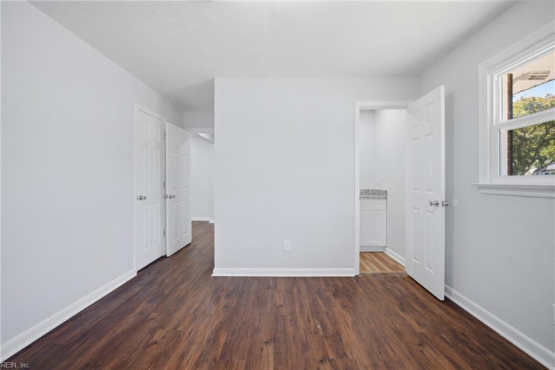 Photo 10 of 31 residential for sale in Norfolk virginia