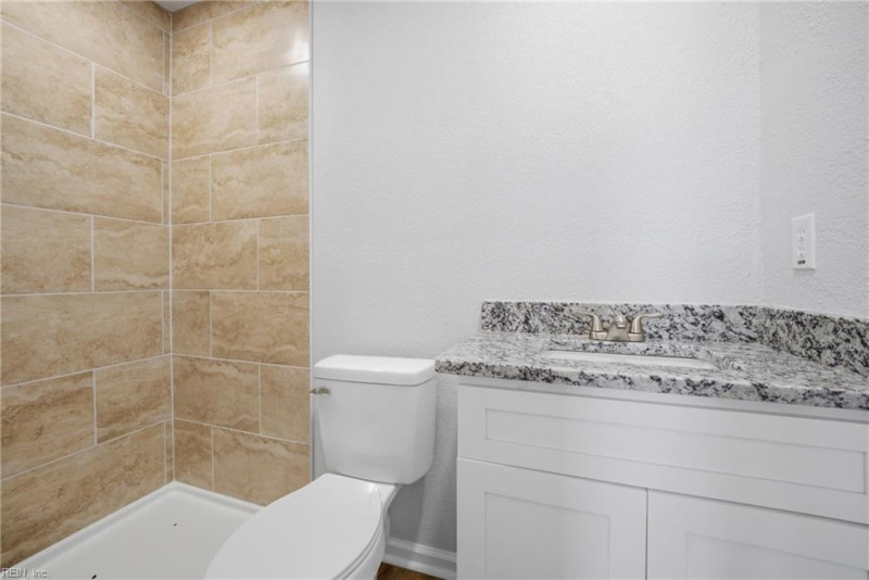 Photo 17 of 31 residential for sale in Norfolk virginia