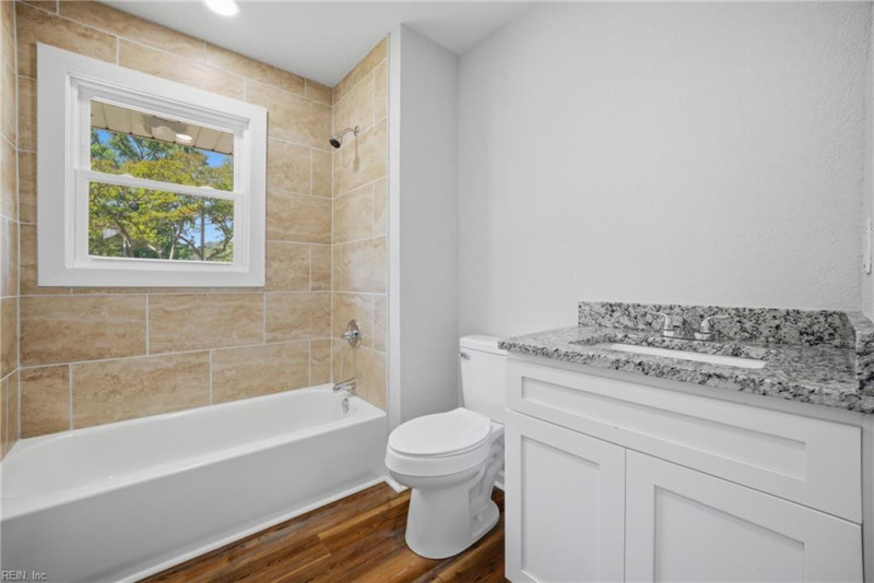 Photo 19 of 31 residential for sale in Norfolk virginia