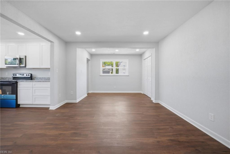 Photo 23 of 31 residential for sale in Norfolk virginia