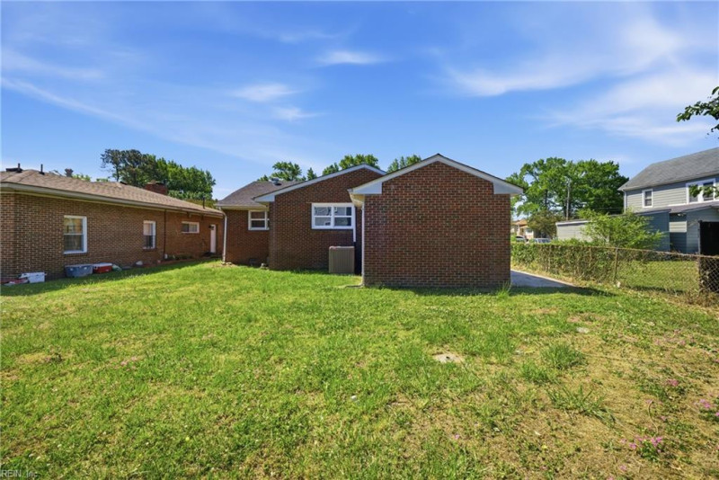 Photo 30 of 31 residential for sale in Norfolk virginia