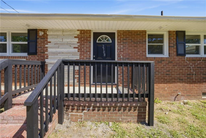 Photo 5 of 31 residential for sale in Norfolk virginia