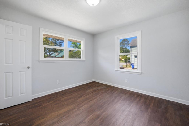 Photo 9 of 31 residential for sale in Norfolk virginia