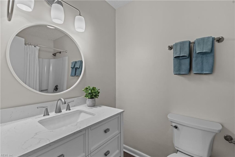 Photo 8 of 31 residential for sale in Virginia Beach virginia