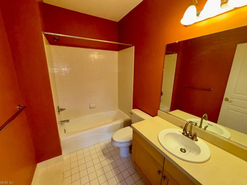 Photo 9 of 11 residential for sale in Norfolk virginia