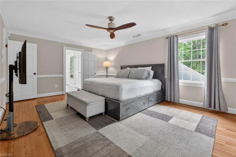 Photo 18 of 50 residential for sale in Chesapeake virginia