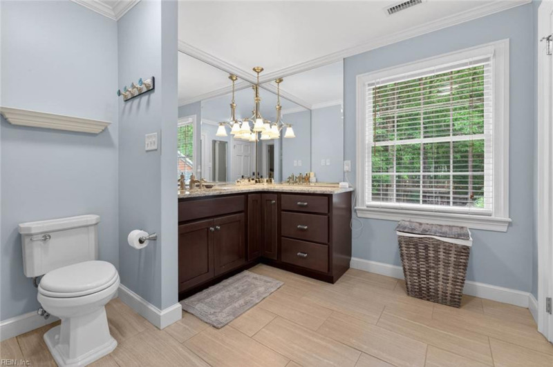 Photo 19 of 50 residential for sale in Chesapeake virginia