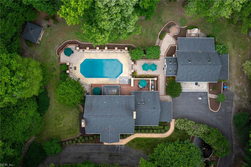 Photo 2 of 50 residential for sale in Chesapeake virginia