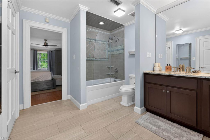 Photo 20 of 50 residential for sale in Chesapeake virginia