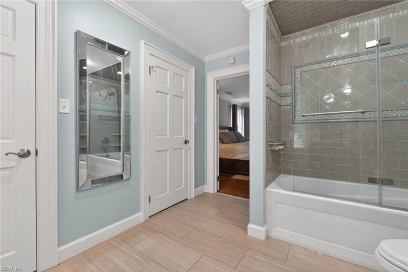 Photo 21 of 50 residential for sale in Chesapeake virginia