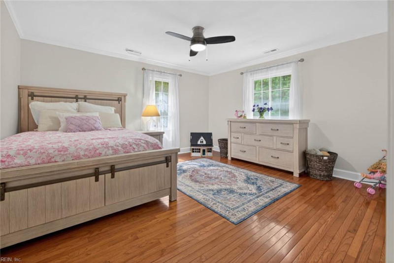 Photo 25 of 50 residential for sale in Chesapeake virginia
