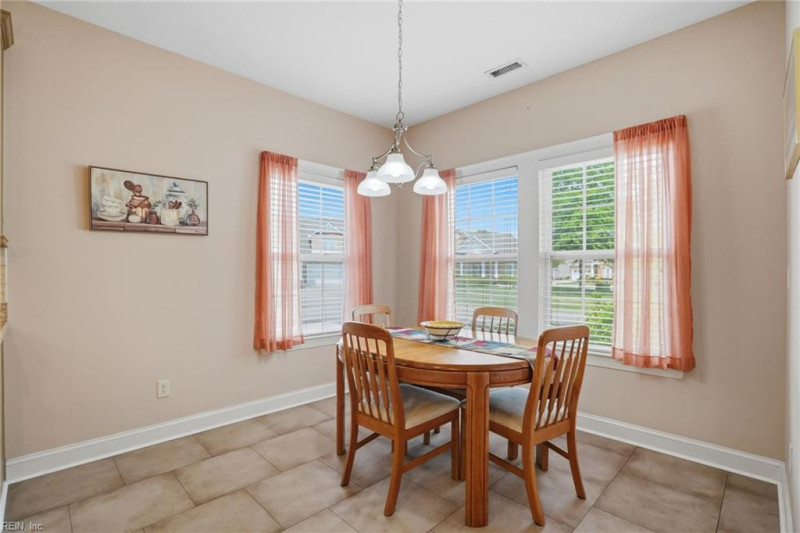 Photo 15 of 50 residential for sale in Chesapeake virginia