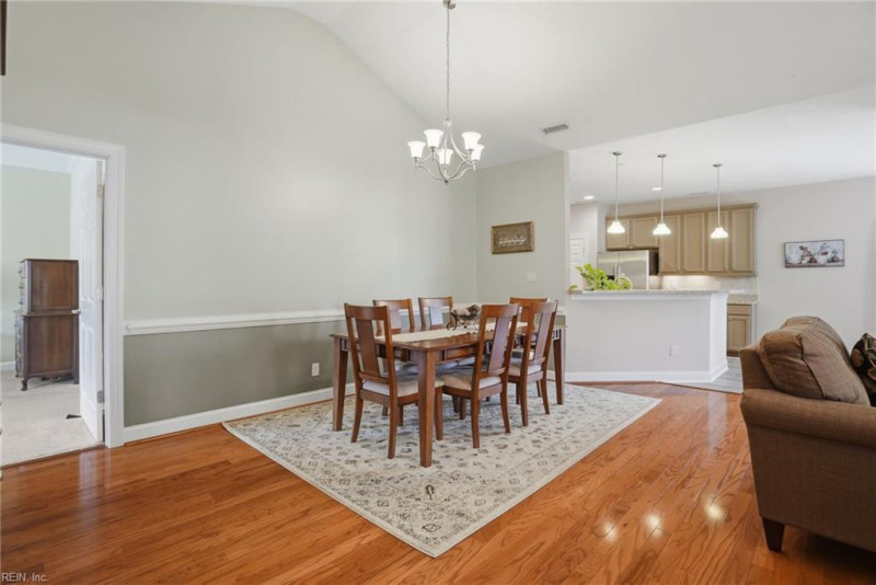Photo 17 of 50 residential for sale in Chesapeake virginia